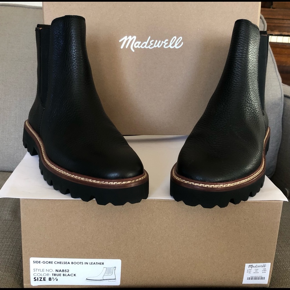 The Citywalk Lugsole Chelsea Boot in Leather - by Madewell